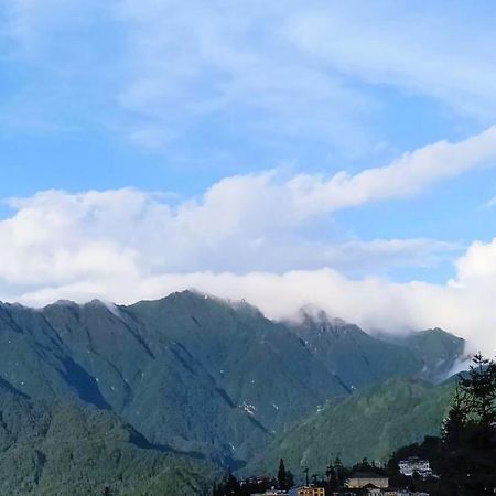 Fantasy Sapa Hostel Exterior photo
