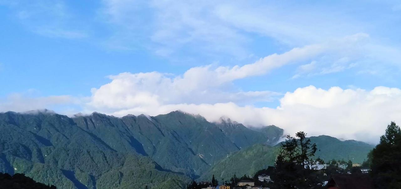 Fantasy Sapa Hostel Exterior photo